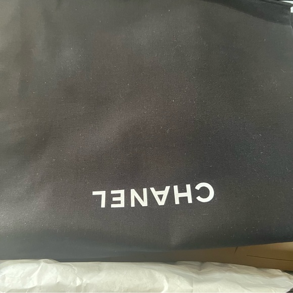 Chanel Suede Logo Strap Low Top Sneakers Size 41.5 / 10.5 NEW WITH BOX - Picture 15 of 16